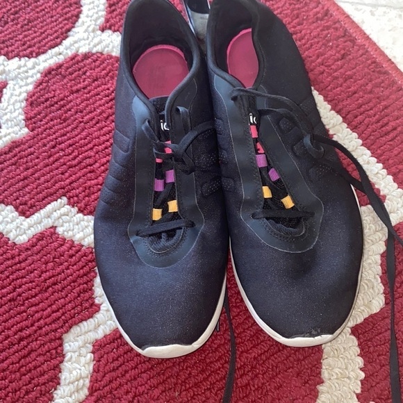 Adidas womens cloud foam sneakers Sz  10 - Picture 4 of 11